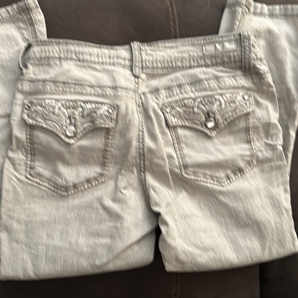 L.e.i - Picture 2 of 2